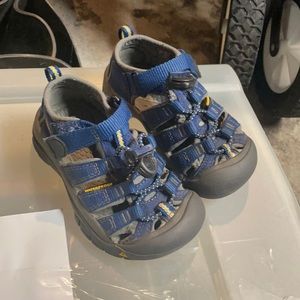 Used- good condition Keen Sandals